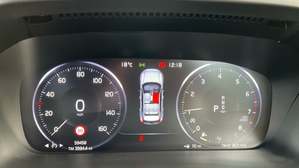 Volvo XC40 1.5 T3 [163] R DESIGN 5dr Geartronic Petrol Estate - Image 18