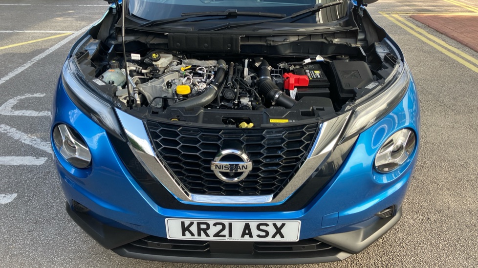 Nissan Juke 1.0 DiG-T 114 Tekna 5dr DCT Petrol Hatchback - Image 8