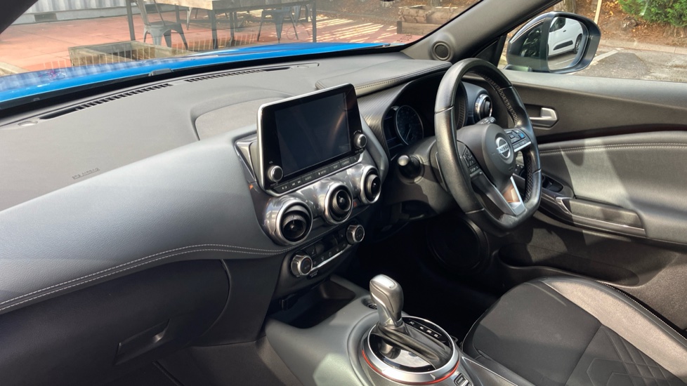 Nissan Juke 1.0 DiG-T 114 Tekna 5dr DCT Petrol Hatchback - Image 9