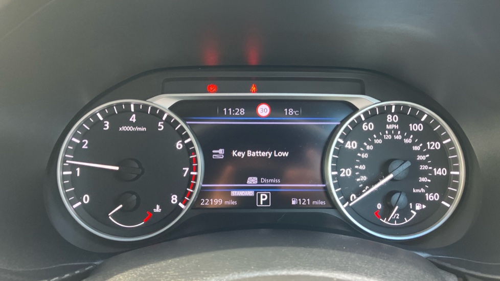 Nissan Juke 1.0 DiG-T 114 Tekna 5dr DCT Petrol Hatchback - Image 18