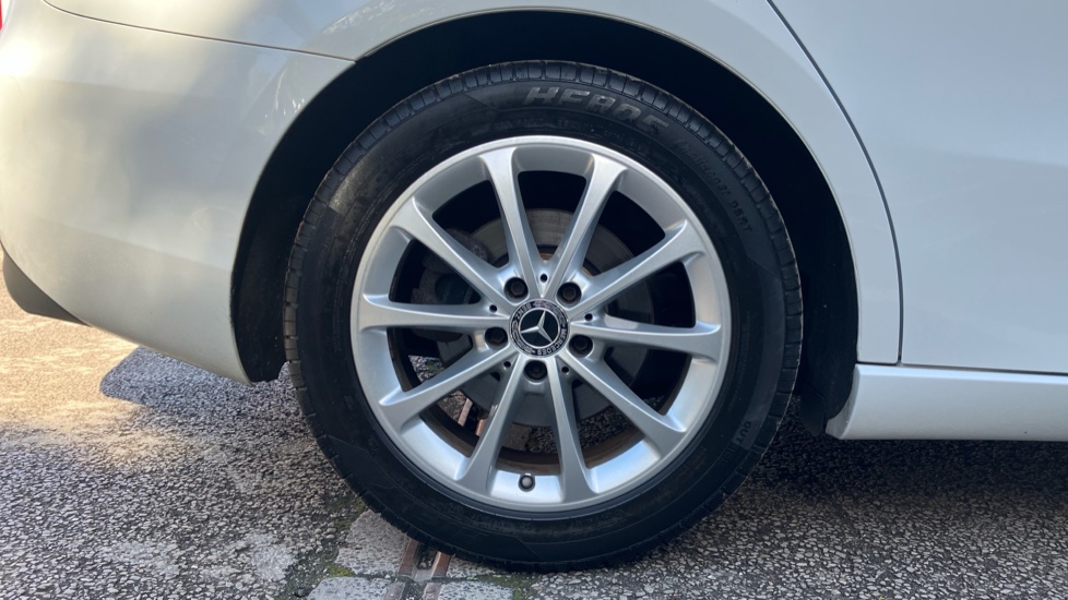 Mercedes-Benz A-Class A200 Sport 4dr Auto Petrol Saloon - Image 38