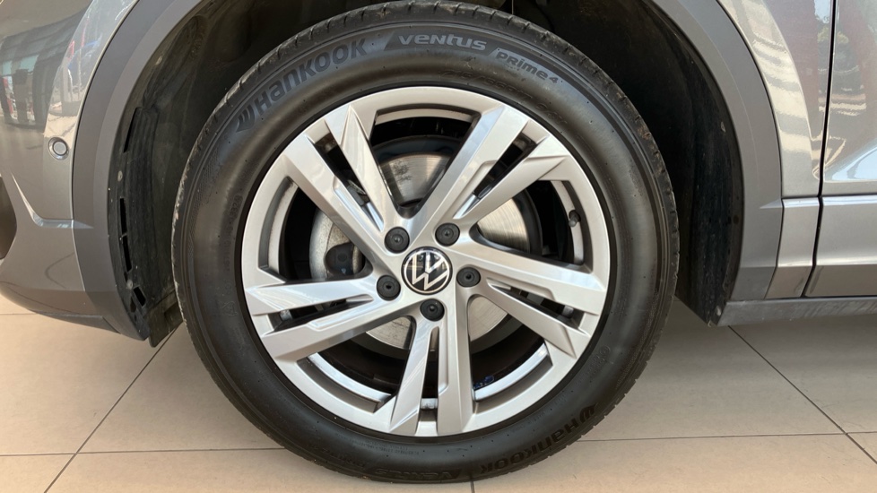 Volkswagen T-Roc 1.5 TSI R-Line 5dr Petrol Hatchback - Image 27