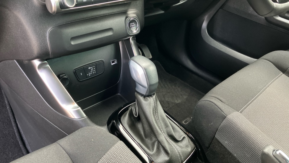 Citroen C3 Aircross 1.2 PureTech 130 Shine 5dr EAT6 Petrol Hatchback - Image 13