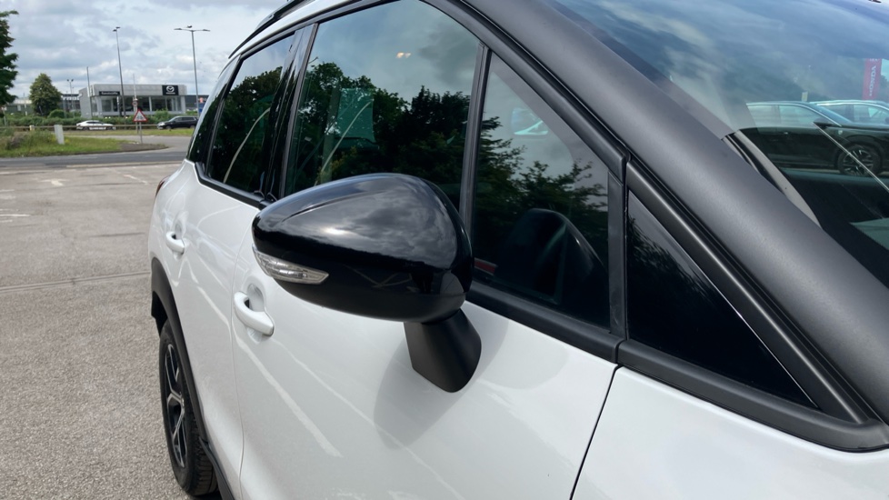 Citroen C3 Aircross 1.2 PureTech 130 Shine 5dr EAT6 Petrol Hatchback - Image 34