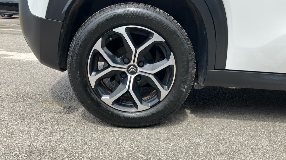 Citroen C3 Aircross 1.2 PureTech 130 Shine 5dr EAT6 Petrol Hatchback - Image 36