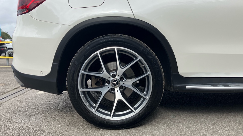 Mercedes-Benz GLC 300 4Matic AMG Line Premium Plus 5dr 9G-Tronic Petrol Estate - Image 7