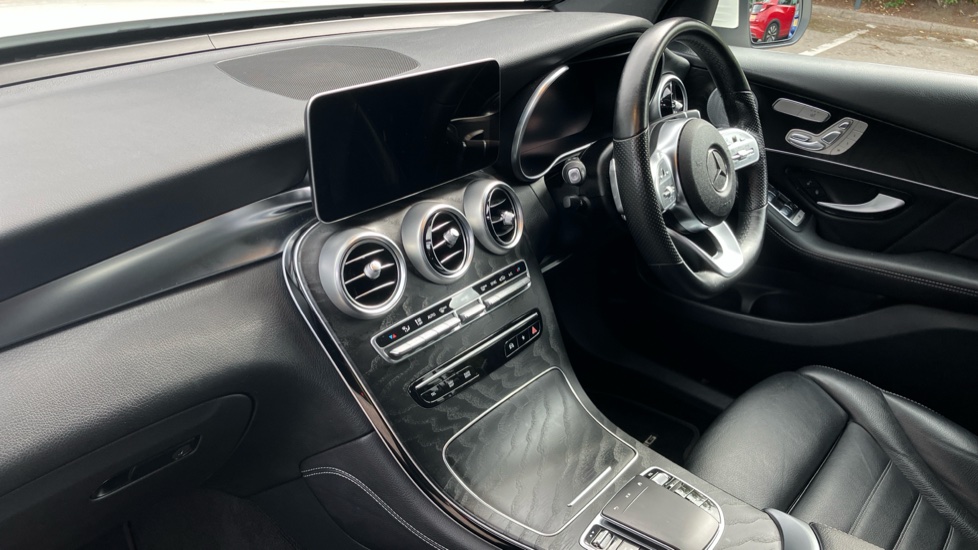 Mercedes-Benz GLC 300 4Matic AMG Line Premium Plus 5dr 9G-Tronic Petrol Estate - Image 9