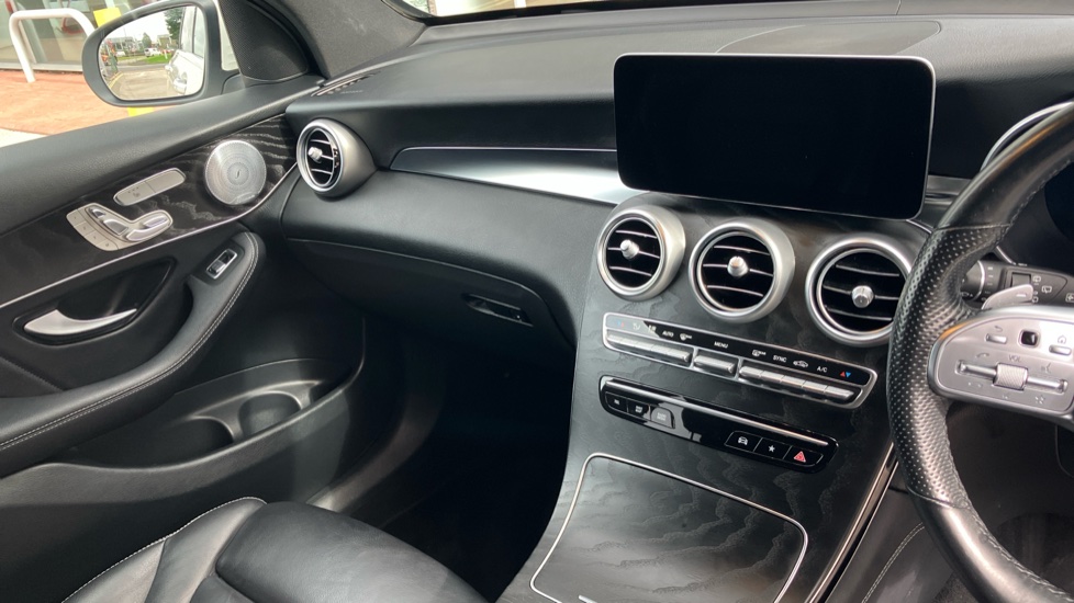 Mercedes-Benz GLC 300 4Matic AMG Line Premium Plus 5dr 9G-Tronic Petrol Estate - Image 14