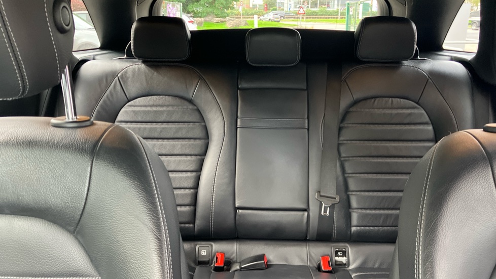 Mercedes-Benz GLC 300 4Matic AMG Line Premium Plus 5dr 9G-Tronic Petrol Estate - Image 15