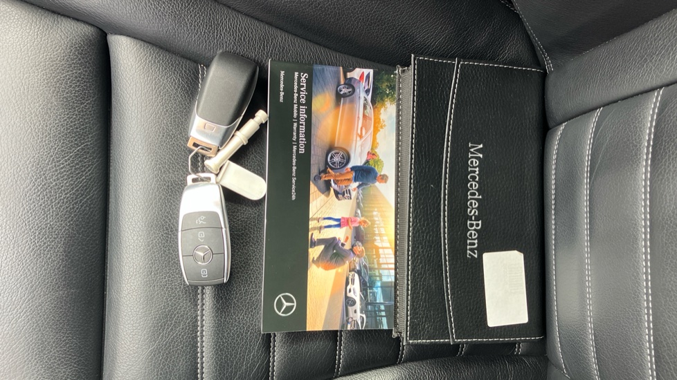 Mercedes-Benz GLC 300 4Matic AMG Line Premium Plus 5dr 9G-Tronic Petrol Estate - Image 19