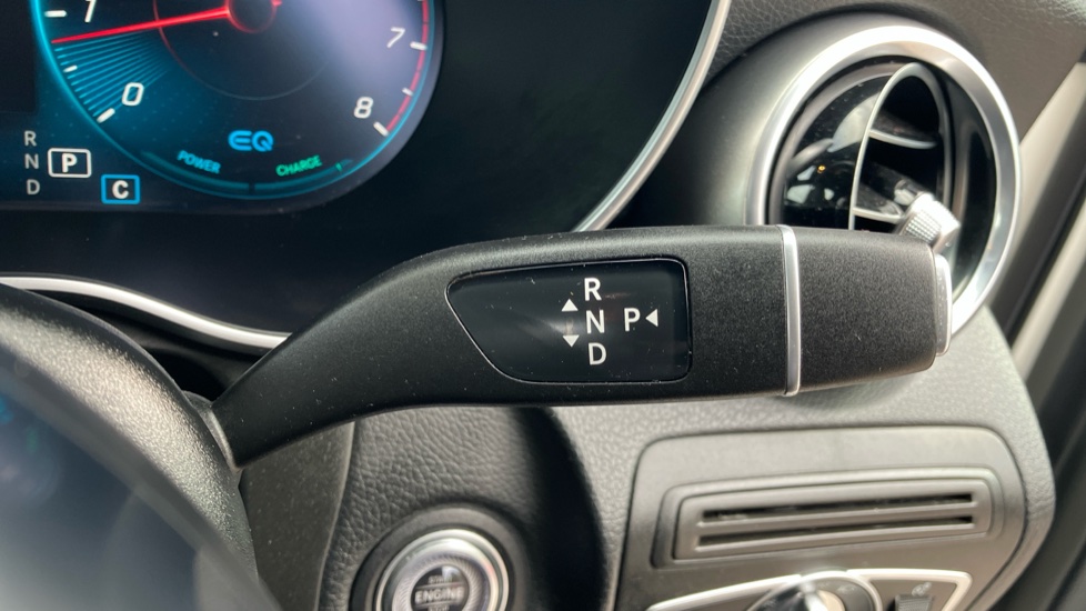Mercedes-Benz GLC 300 4Matic AMG Line Premium Plus 5dr 9G-Tronic Petrol Estate - Image 26
