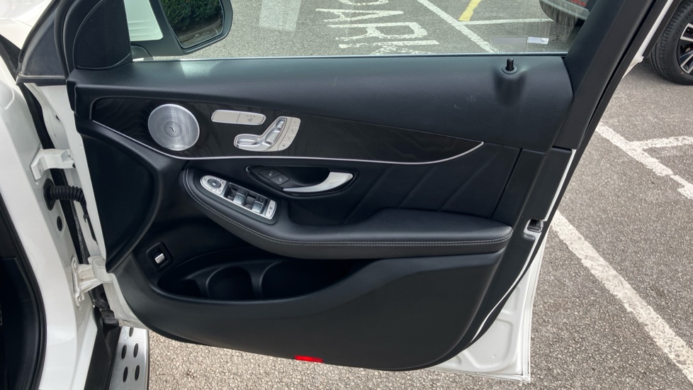 Mercedes-Benz GLC 300 4Matic AMG Line Premium Plus 5dr 9G-Tronic Petrol Estate - Image 30