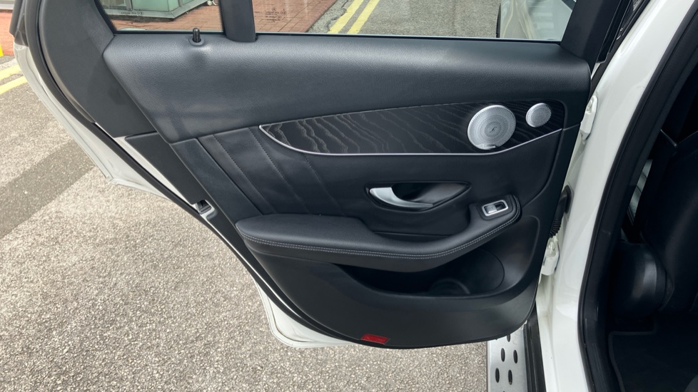 Mercedes-Benz GLC 300 4Matic AMG Line Premium Plus 5dr 9G-Tronic Petrol Estate - Image 32