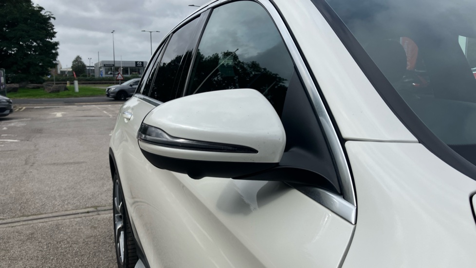 Mercedes-Benz GLC 300 4Matic AMG Line Premium Plus 5dr 9G-Tronic Petrol Estate - Image 35