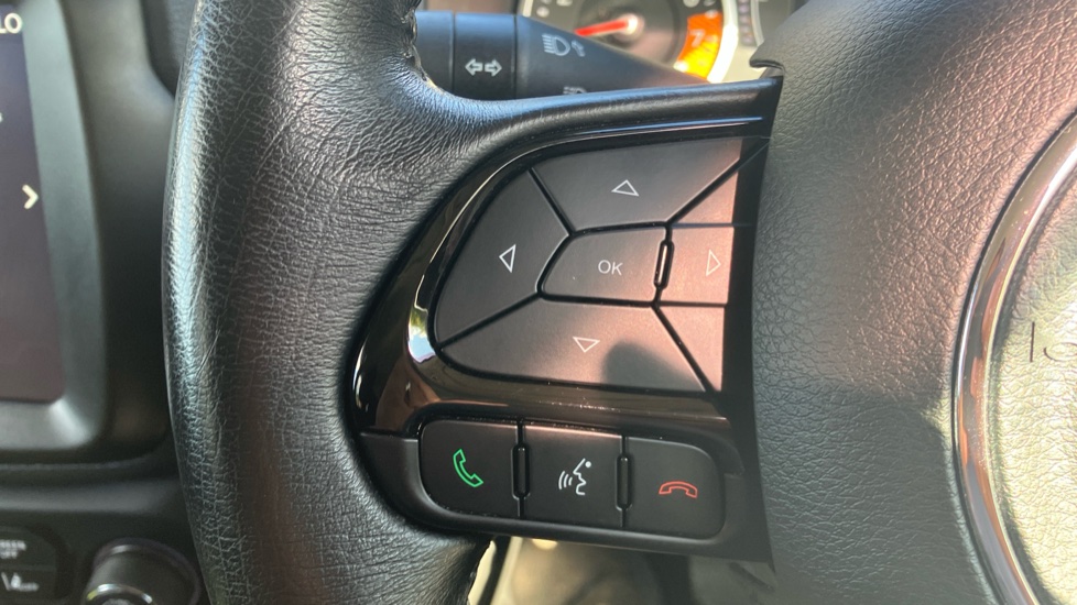 Jeep Renegade 1.3 T4 GSE Night Eagle II 5dr DDCT Petrol Hatchback - Image 22