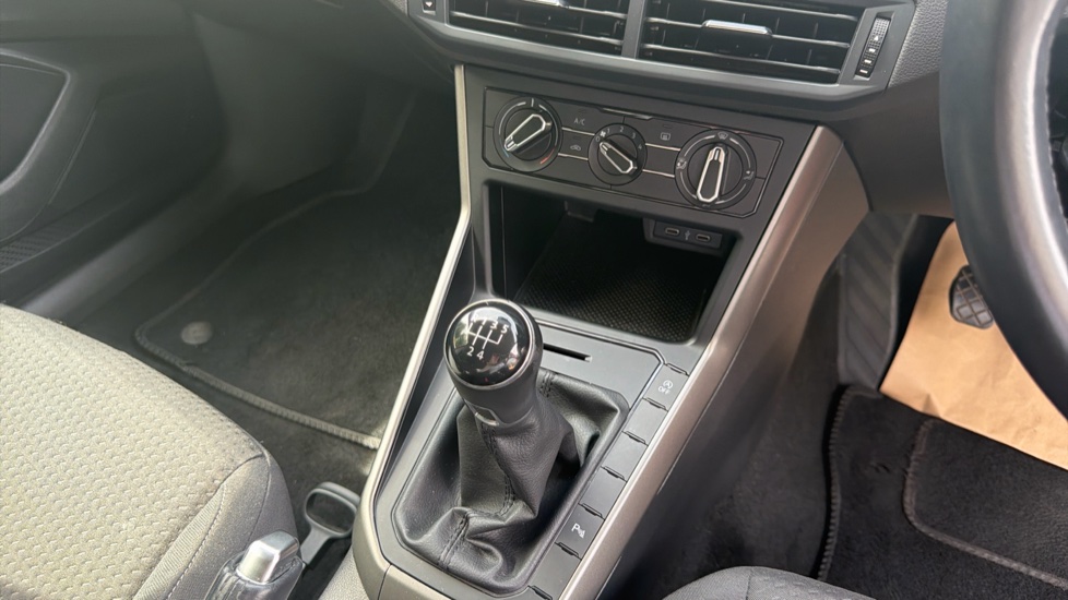 Volkswagen Polo 1.0 TSI 95 Match 5dr Petrol Hatchback - Image 26
