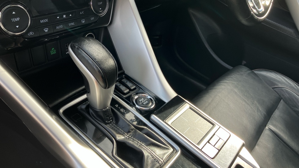 Mitsubishi Eclipse Cross 1.5 Black 5dr CVT 4WD Petrol Hatchback - Image 13