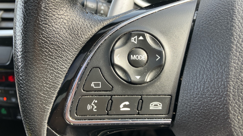 Mitsubishi Eclipse Cross 1.5 Black 5dr CVT 4WD Petrol Hatchback - Image 22