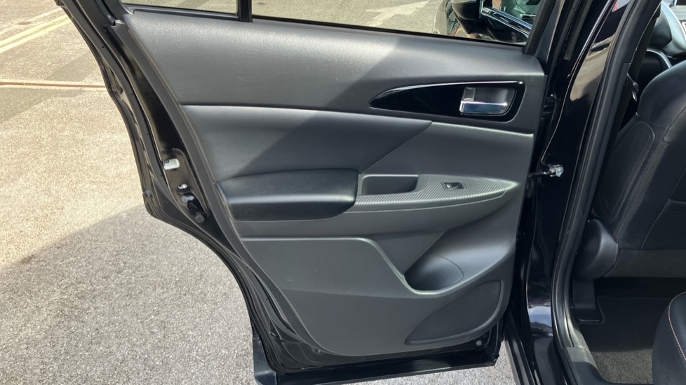 Mitsubishi Eclipse Cross 1.5 Black 5dr CVT 4WD Petrol Hatchback - Image 30