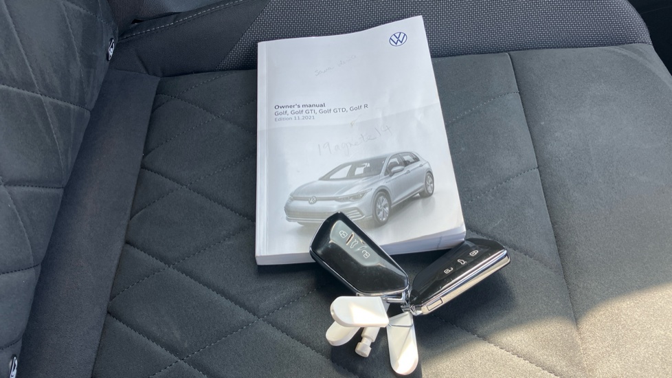 Volkswagen Golf 1.5 eTSI 150 Style 5dr DSG Petrol Hatchback - Image 19