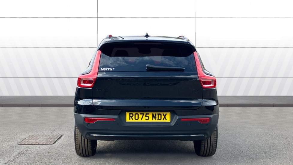 Volvo XC40 2.0 B4P Ultra Black Edition 5dr Auto Petrol Estate - Image 6