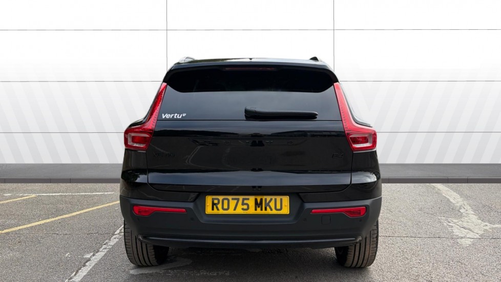 Volvo XC40 2.0 B4P Ultra Black Edition 5dr Auto Petrol Estate - Image 6