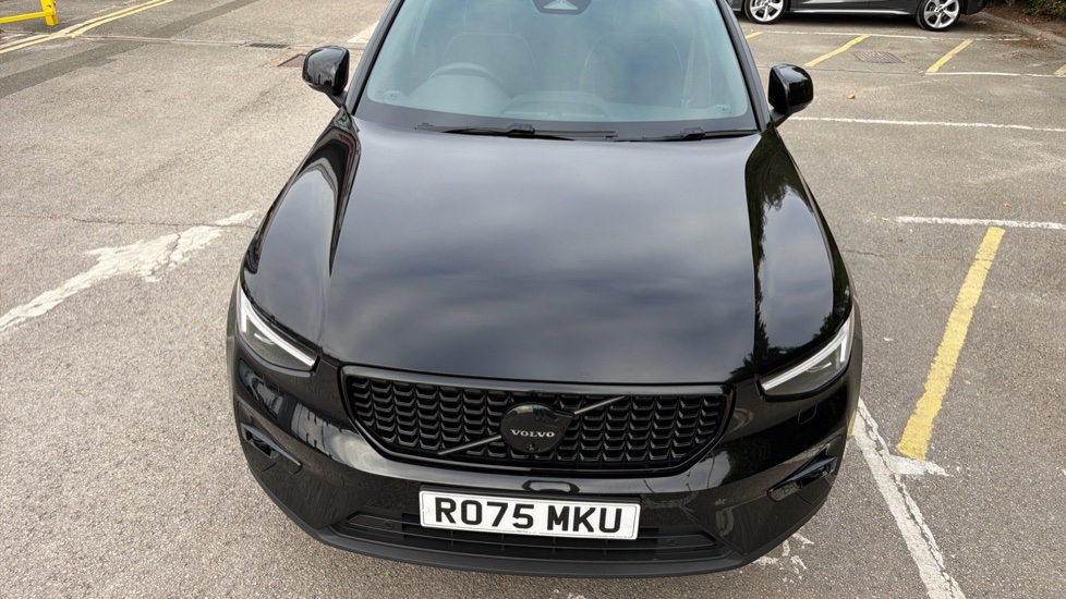 Volvo XC40 2.0 B4P Ultra Black Edition 5dr Auto Petrol Estate - Image 24