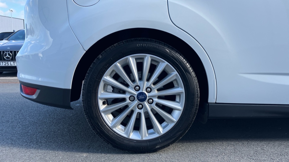 Ford C-MAX 1.0 EcoBoost 125 Titanium 5dr Petrol Estate - Image 7
