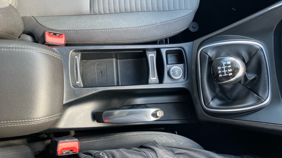 Ford C-MAX 1.0 EcoBoost 125 Titanium 5dr Petrol Estate - Image 27