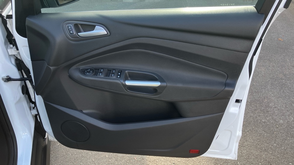 Ford C-MAX 1.0 EcoBoost 125 Titanium 5dr Petrol Estate - Image 30