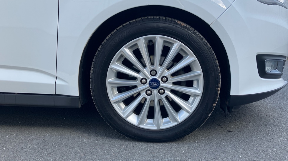 Ford C-MAX 1.0 EcoBoost 125 Titanium 5dr Petrol Estate - Image 36