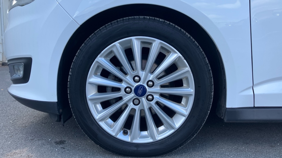 Ford C-MAX 1.0 EcoBoost 125 Titanium 5dr Petrol Estate - Image 39