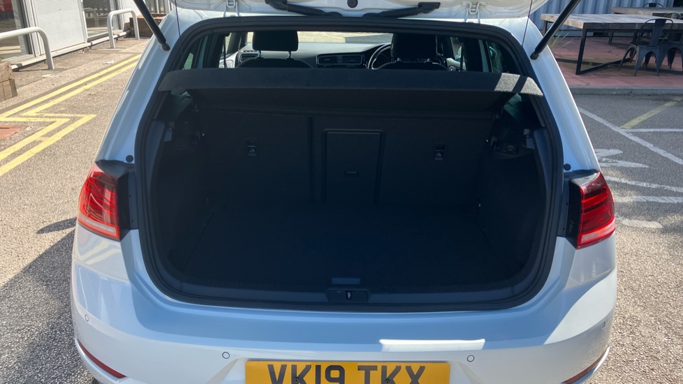 Volkswagen Golf 1.5 TSI EVO 150 R-Line 5dr Petrol Hatchback - Image 4