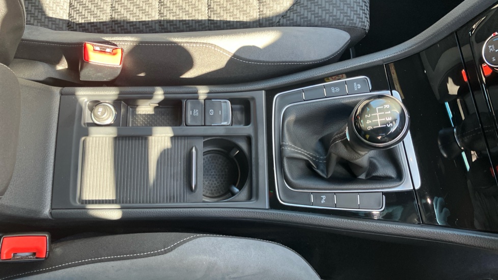 Volkswagen Golf 1.5 TSI EVO 150 R-Line 5dr Petrol Hatchback - Image 25
