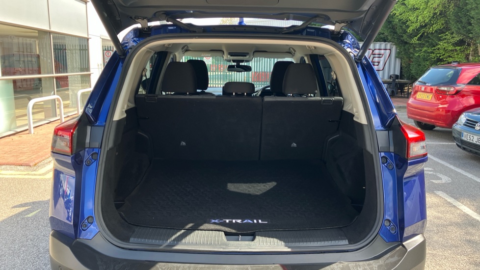 Nissan X-Trail 1.5 E-Power E-4orce 213 N-Connecta 5dr Auto Hybrid Station Wagon - Image 4