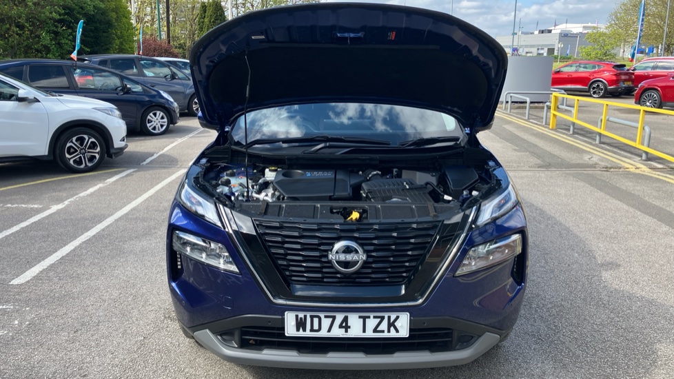 Nissan X-Trail 1.5 E-Power E-4orce 213 N-Connecta 5dr Auto Hybrid Station Wagon - Image 8