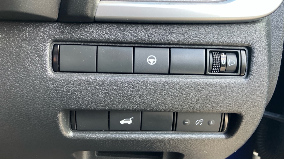 Nissan X-Trail 1.5 E-Power E-4orce 213 N-Connecta 5dr Auto Hybrid Station Wagon - Image 23