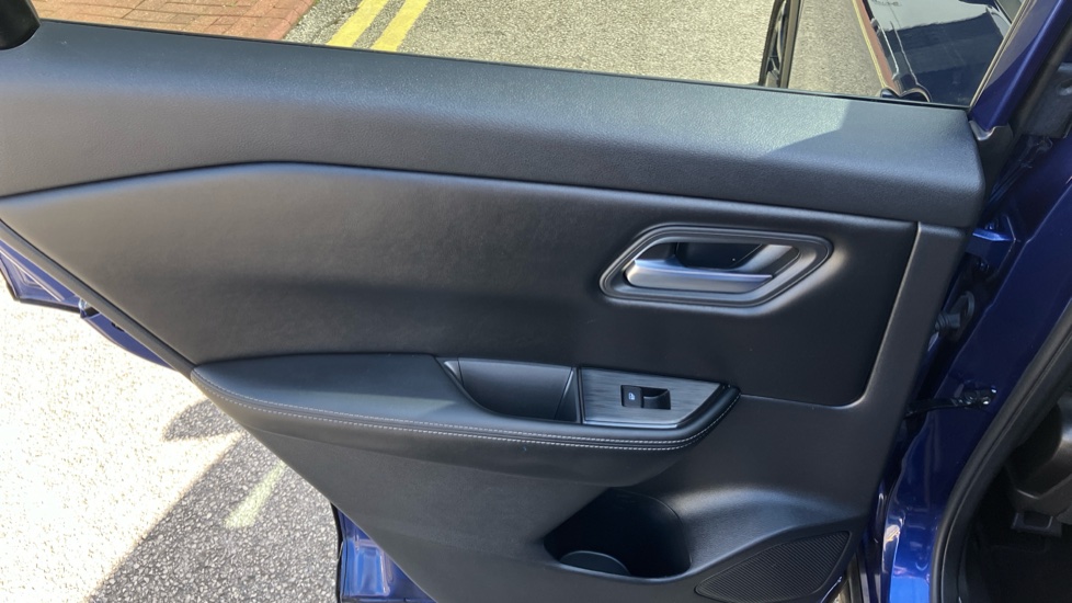 Nissan X-Trail 1.5 E-Power E-4orce 213 N-Connecta 5dr Auto Hybrid Station Wagon - Image 30