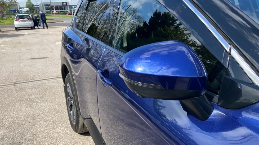 Nissan X-Trail 1.5 E-Power E-4orce 213 N-Connecta 5dr Auto Hybrid Station Wagon - Image 37