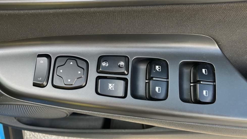 Hyundai KONA 1.0 TGDi 48V MHEV SE Connect 5dr Petrol Hatchback - Image 27