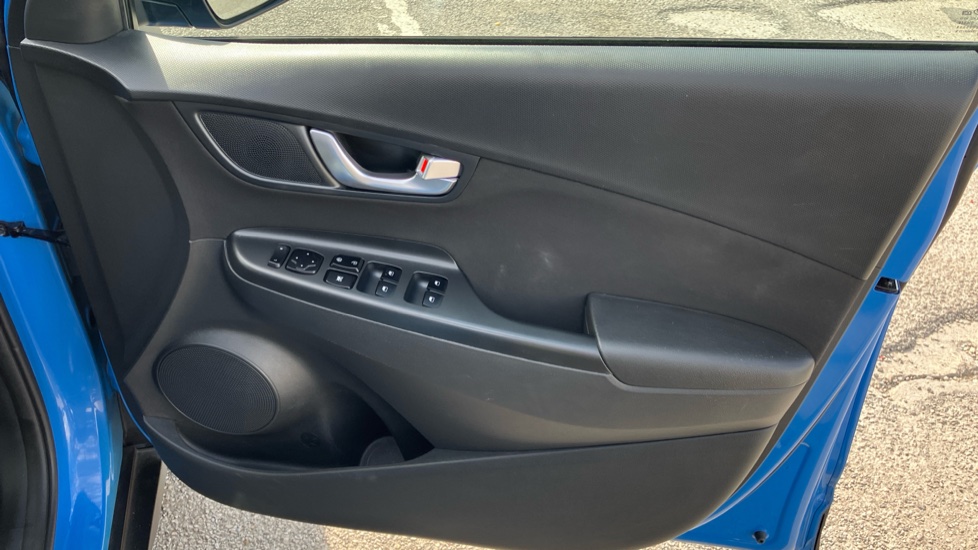 Hyundai KONA 1.0 TGDi 48V MHEV SE Connect 5dr Petrol Hatchback - Image 28