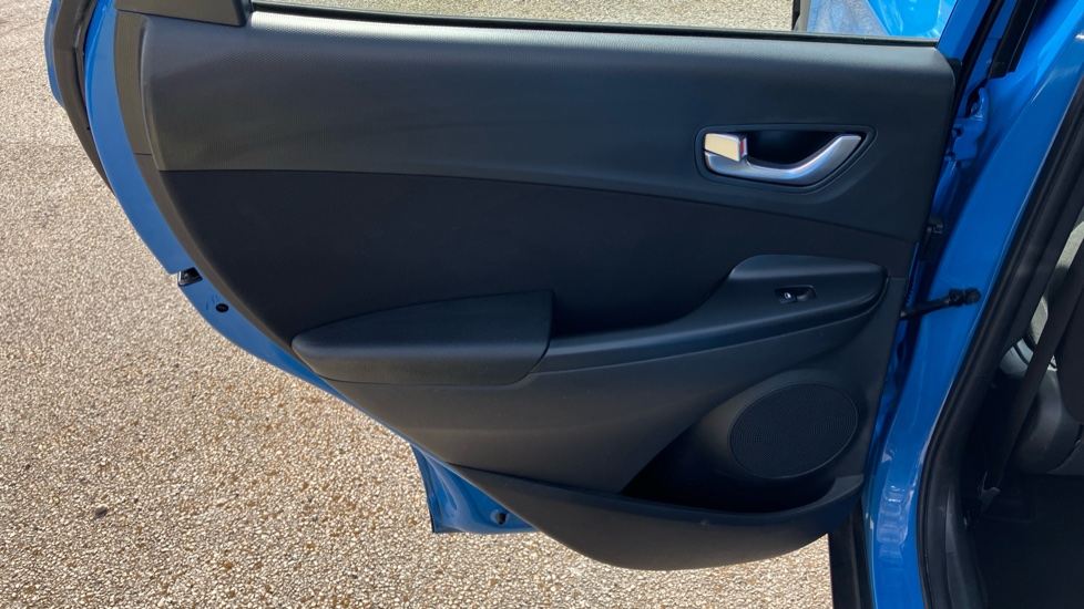 Hyundai KONA 1.0 TGDi 48V MHEV SE Connect 5dr Petrol Hatchback - Image 30