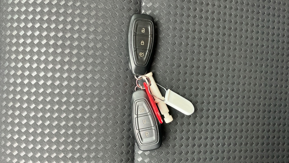 Ford Focus 1.0 EcoBoost 125 ST-Line X 5dr Auto Petrol Hatchback - Image 20