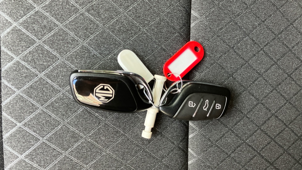 MG MG3 1.5 SE 5dr Petrol Hatchback - Image 20