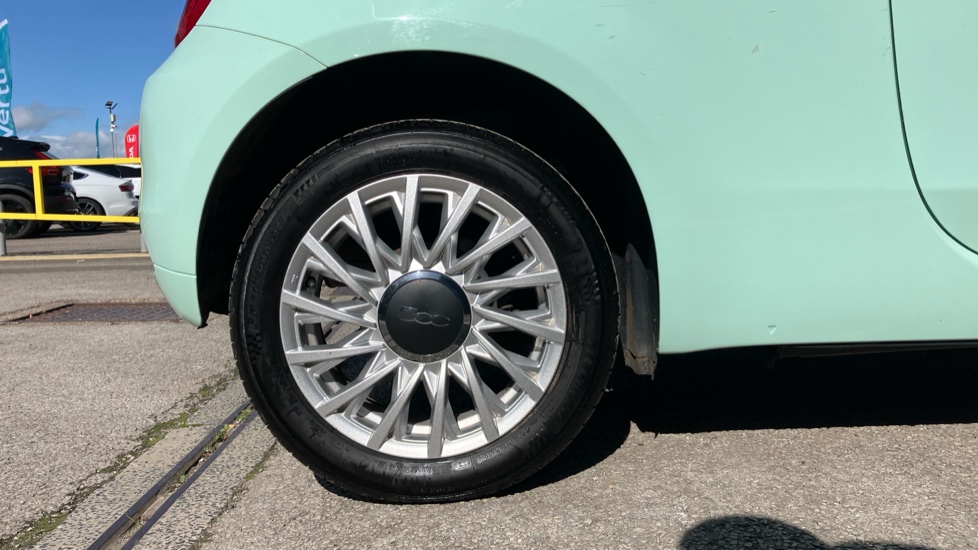 Fiat 500 1.2 Lounge 3dr Petrol Hatchback - Image 7