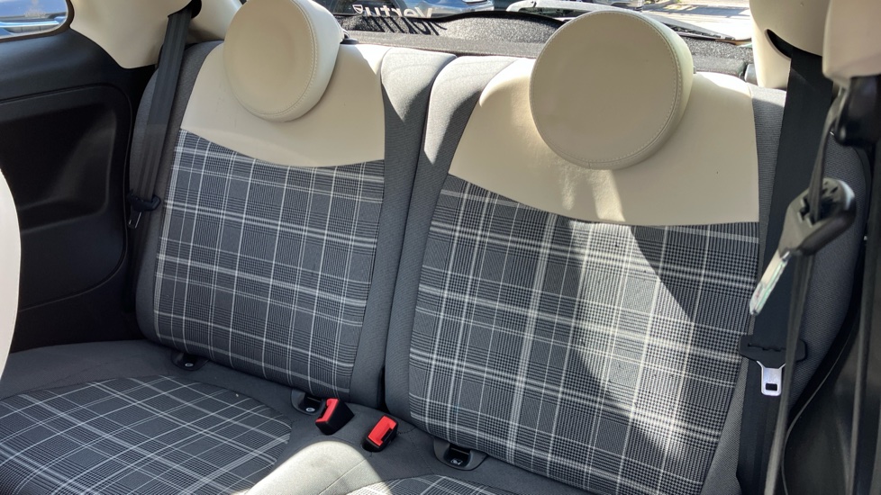 Fiat 500 1.2 Lounge 3dr Petrol Hatchback - Image 16