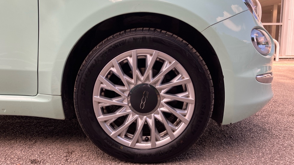 Fiat 500 1.2 Lounge 3dr Petrol Hatchback - Image 31