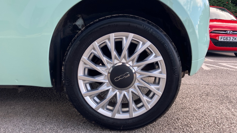 Fiat 500 1.2 Lounge 3dr Petrol Hatchback - Image 33