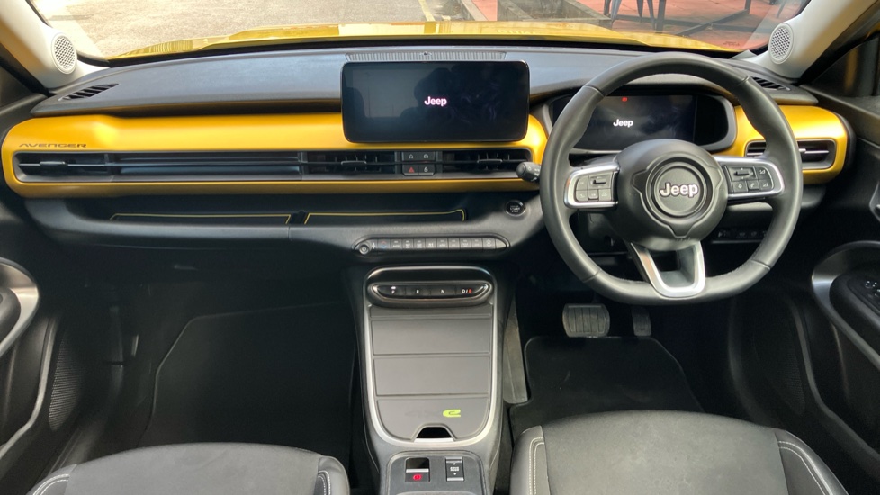 Jeep Avenger 115kW First Edition 54kWh 5dr Auto Electric Hatchback - Image 10