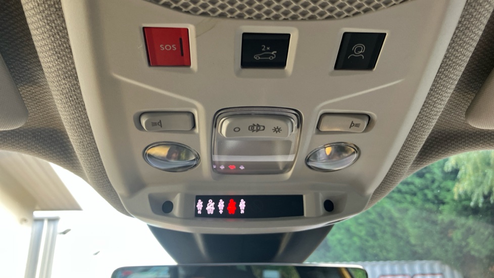 Jeep Avenger 115kW First Edition 54kWh 5dr Auto Electric Hatchback - Image 26